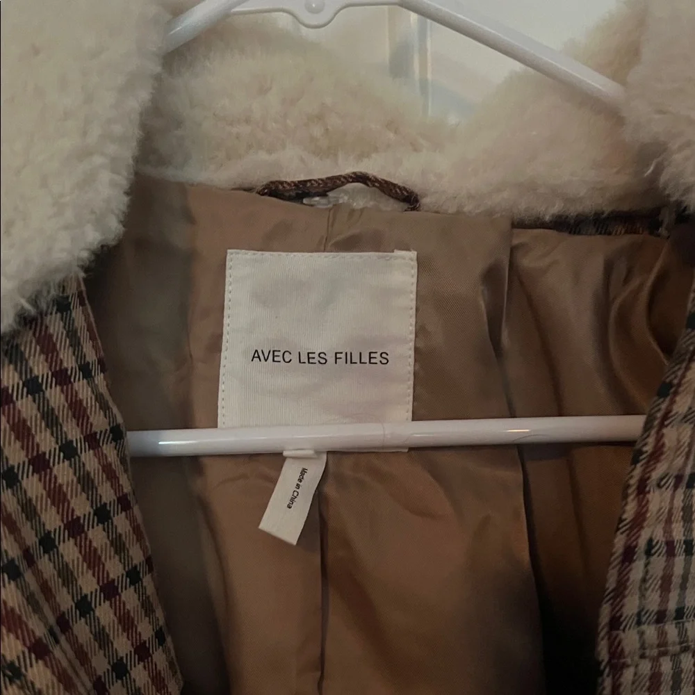 Avec Les Filles Brown Plaid Teddy-Collar Cropped Jacket - Picture 2 of 3